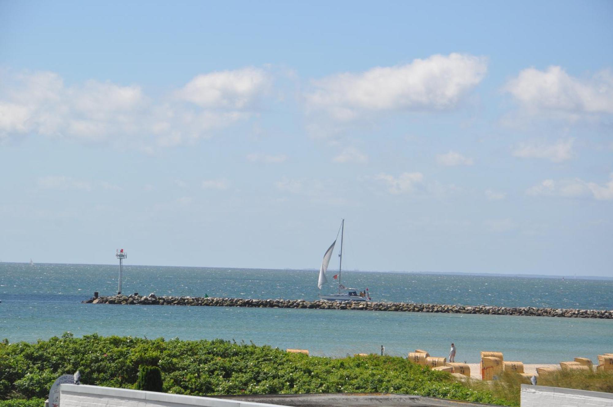 "Mit Ausblick"-Uneingeschraenkter Meerblick Burgtiefe auf Fehmarn Eksteriør bilde